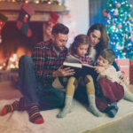 Photo of Cinco cosas que puedes enseñarles a tus hijos esta Navidad